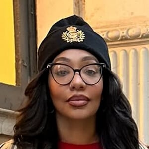 Chela Perez Headshot 6 of 6
