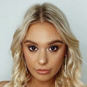 Chelsea Roccazzella Headshot 10 of 10