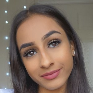 Chloe Dhaliwal at age 22