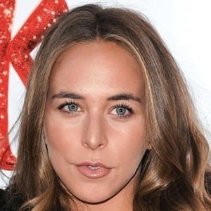 Chloe Green Headshot 9 of 10