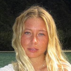 Chloe Grace Hardy Headshot 3 of 6