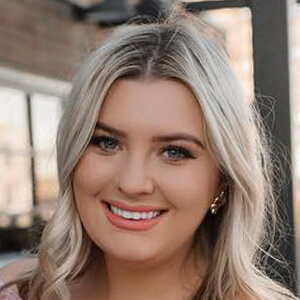 Chloe Long - Age, Family, Bio | Famous Birthdays