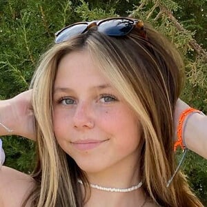 Chloe Nalani Headshot 2 of 5