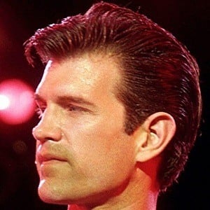 Chris Isaak Headshot 5 of 5