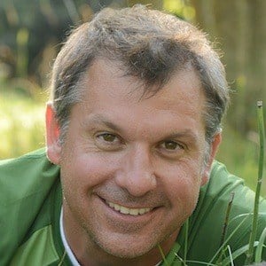 Chris Kratt Headshot 2 of 9