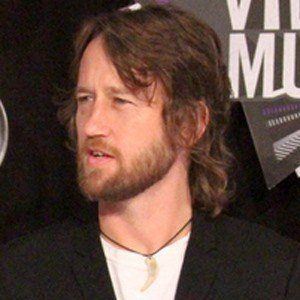 Chris Shiflett - Bio, Family, Trivia | Famous Birthdays