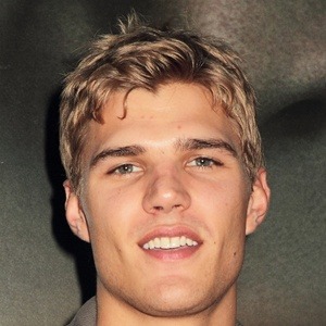 Chris Zylka Headshot 9 of 10