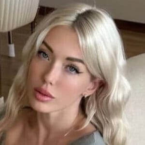 Christi Walks Headshot 6 of 6