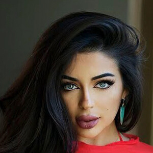 Christina Enaa Headshot 2 of 6