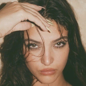 Christina Joy Headshot 8 of 10