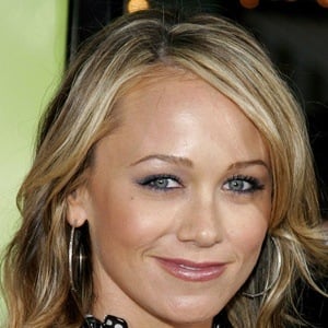 Christine Taylor Headshot 9 of 10