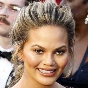 Chrissy Teigen Headshot 10 of 10