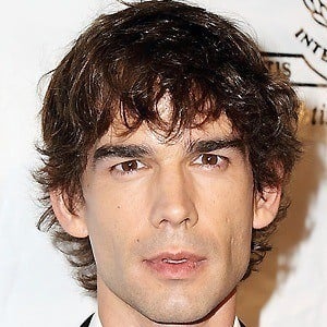 Christopher Gorham Headshot 5 of 10