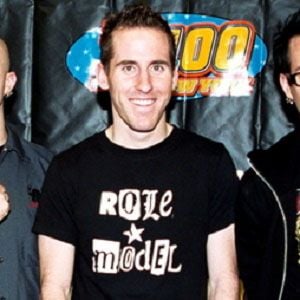 Chuck Comeau - Bio, Family, Trivia | Famous Birthdays