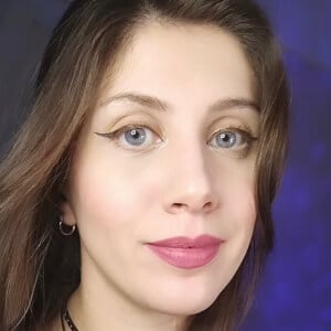 Cielo ASMR Headshot 5 of 5
