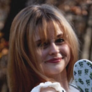 Ciera Halbrook Headshot 2 of 3