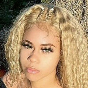 Cierra.rw Headshot 2 of 10