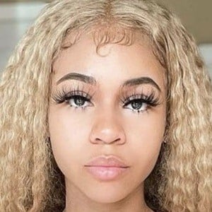 Cierra.rw Headshot 5 of 10