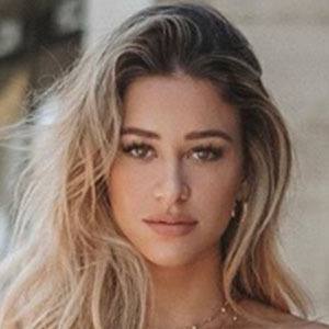 Cindy Prado Headshot 4 of 10