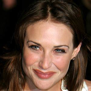 Claire Forlani Headshot 4 of 10