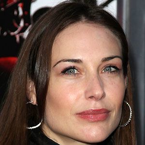 Claire Forlani Headshot 5 of 10