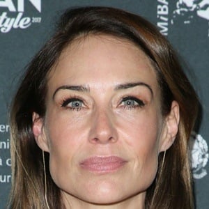 Claire Forlani Headshot 7 of 10