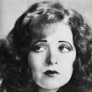 Clara Bow Headshot 3 of 10