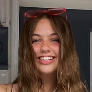Clara Kraichely Headshot 2 of 4