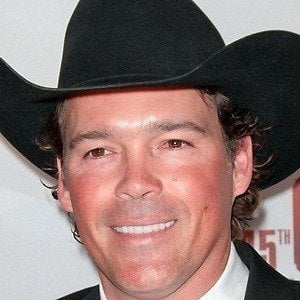 Clay Walker Headshot 9 of 10