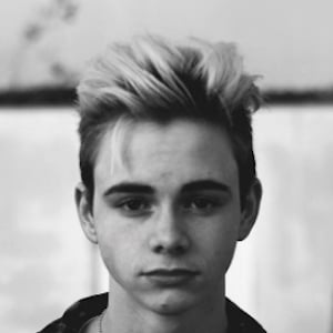 Corbyn Besson Headshot 6 of 10