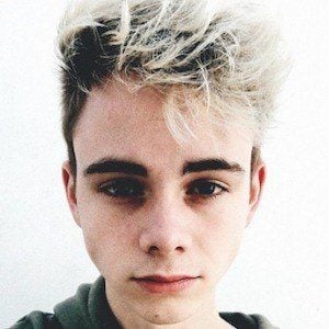 Corbyn Besson Headshot 9 of 10