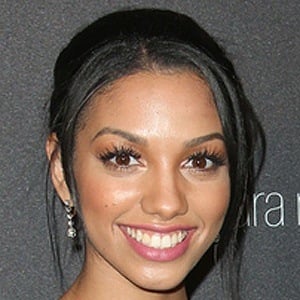 Corinne Foxx Headshot 5 of 7