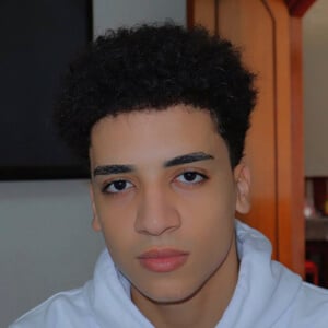 Corre Berg Headshot 2 of 3