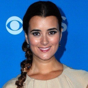 Cote de Pablo at age 32