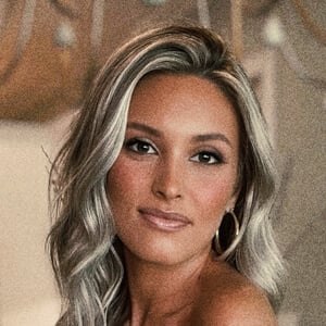 Courtney Howard Headshot 4 of 6