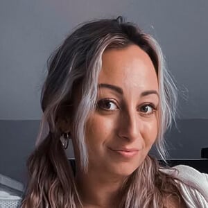 Courtney Nielson Headshot 4 of 6