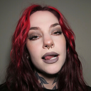Courtney Quarantine Headshot 6 of 6