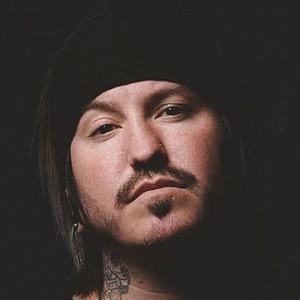 Craig Mabbitt Headshot 9 of 10