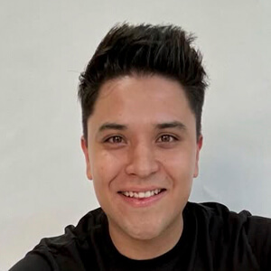 Cris Martinez Headshot 5 of 5