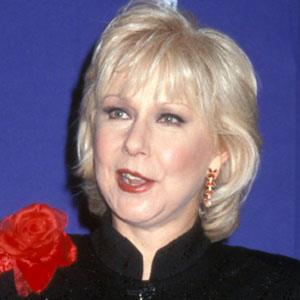 Cristina Saralegui - Bio, Family, Trivia | Famous Birthdays