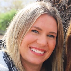 Crystal Pettit Headshot