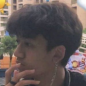 Curlyboiiiivibes Headshot 7 of 8