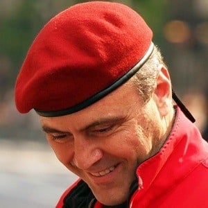 Curtis Sliwa - Bio, Family, Trivia | Famous Birthdays