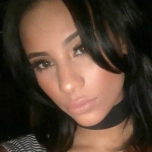 Cyn Santana Headshot 3 of 8