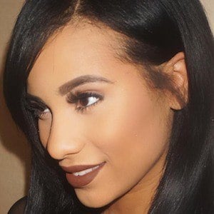 Cyn Santana Headshot 5 of 8