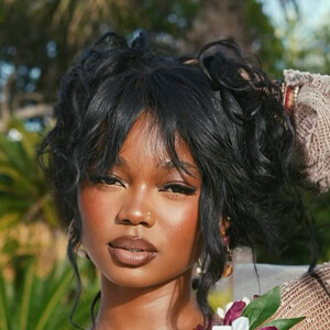 dachi_.ky Headshot 3 of 6