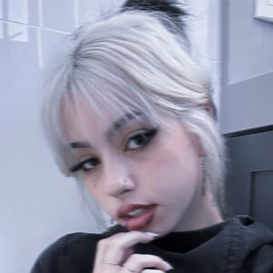 Daihana Balieiro Headshot 2 of 4