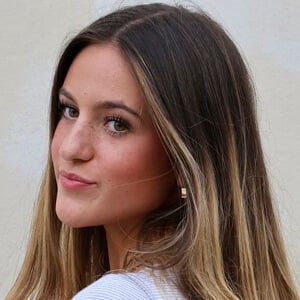 Daisy Jackson Headshot 2 of 6