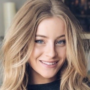 Daisy Keech at age 18