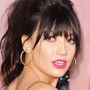 Daisy Lowe Headshot 3 of 8